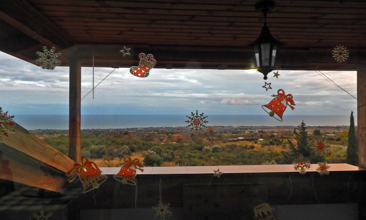 Апартаменты Panoramaloft - Quality, View, Sea & Mountain Литохоро Экстерьер фото